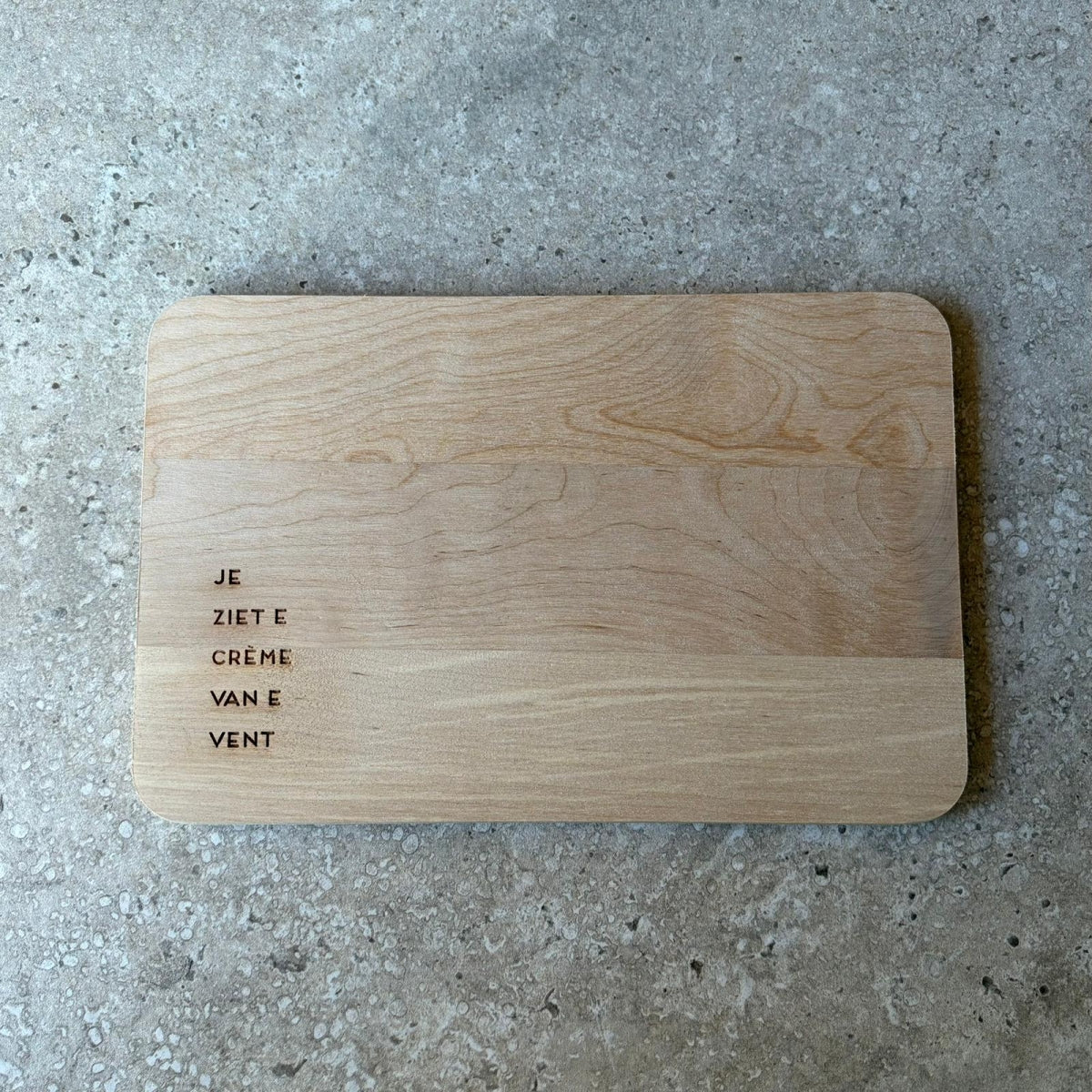 Houten broodplank met spreuk