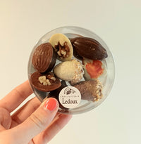 Rond doosje met 8 pralines