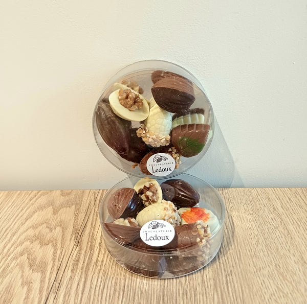 Rond doosje met 8 pralines