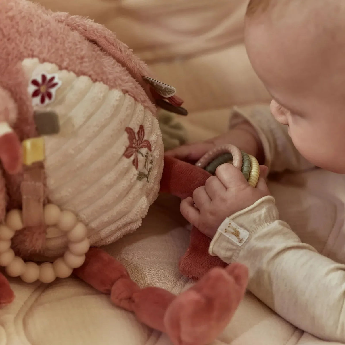 Activiteitenknuffel flamingo